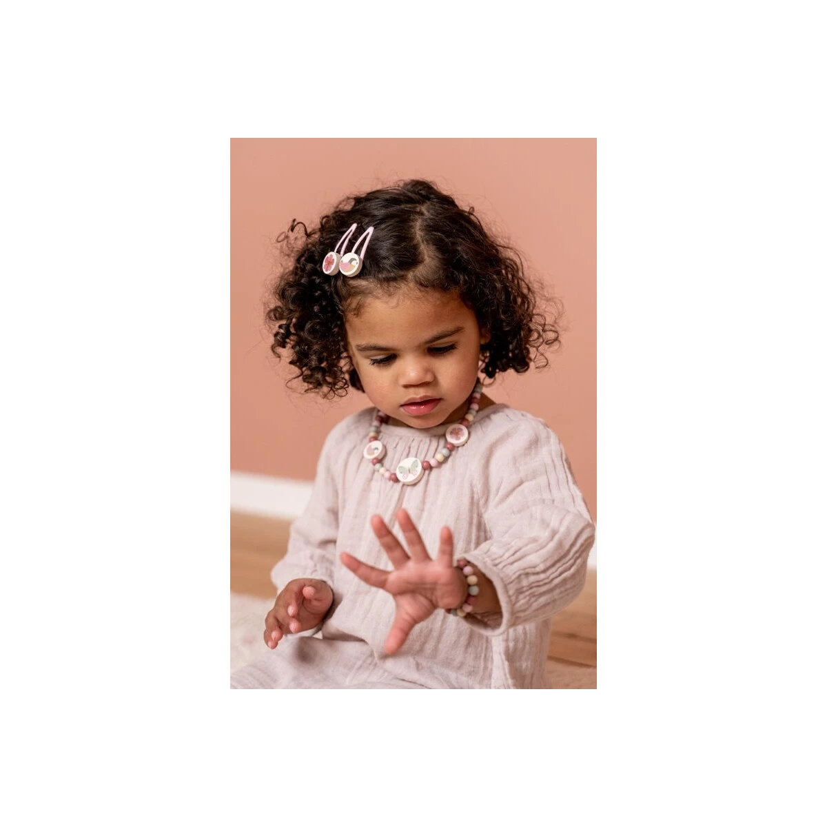 Little Dutch Schmuckset Mit Holzperlen Und Haarclips 2 Little Dutch Schmuckset Mit Holzperlen Und Haarclips – Bild 2